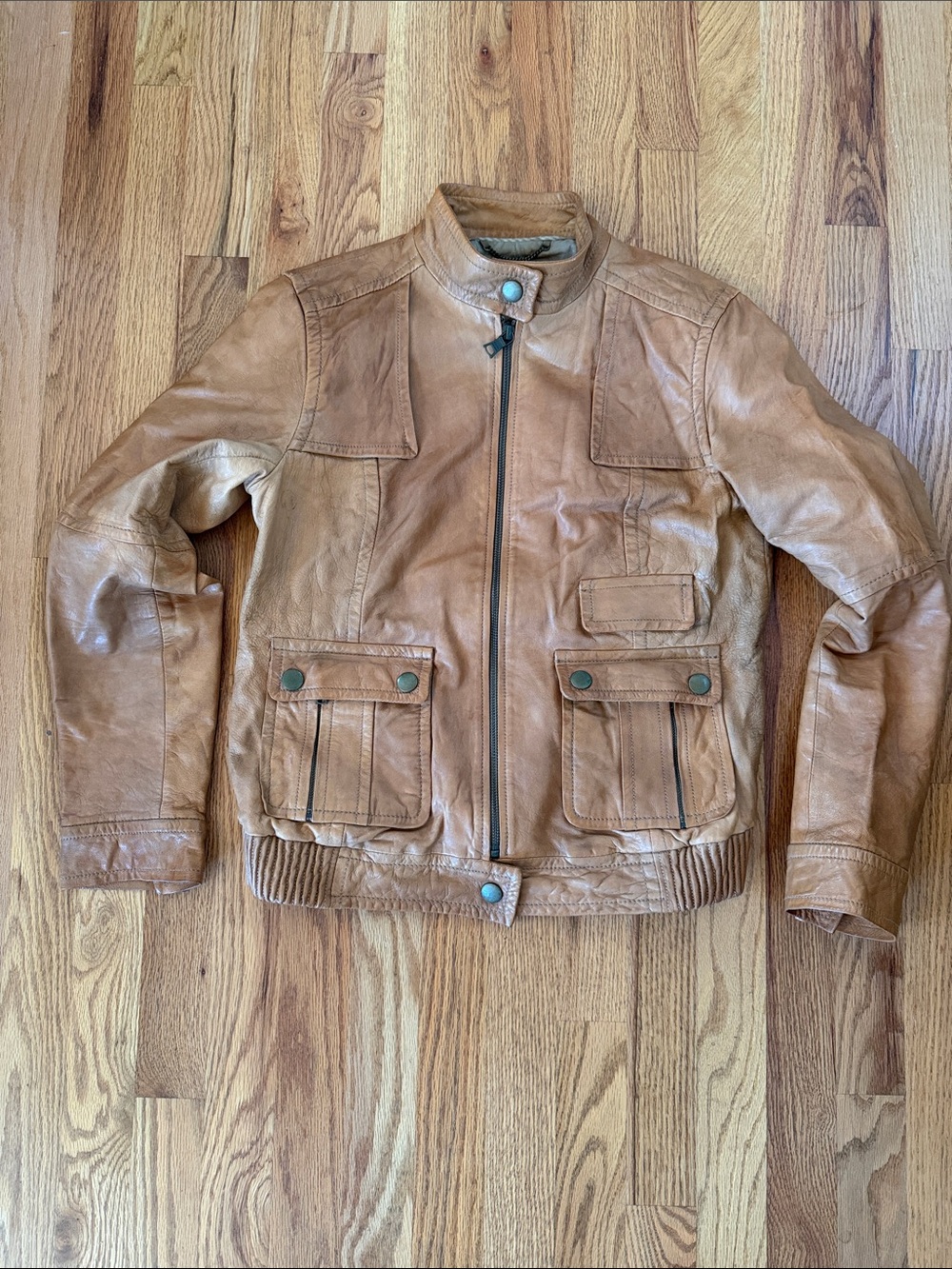 Woman’s Banana Republic soft Leather Bomber Jacket - S
